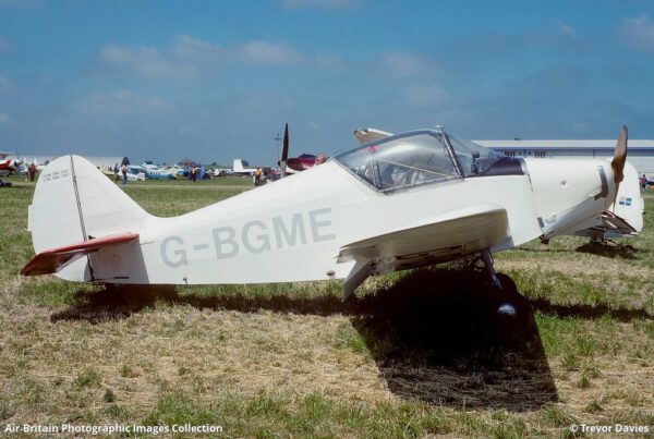 1951 SIPA 903 Single Engine Piston Aircraft Project For Sale (G-BGME) From Private Seller On AvPay aircraft exterior right side