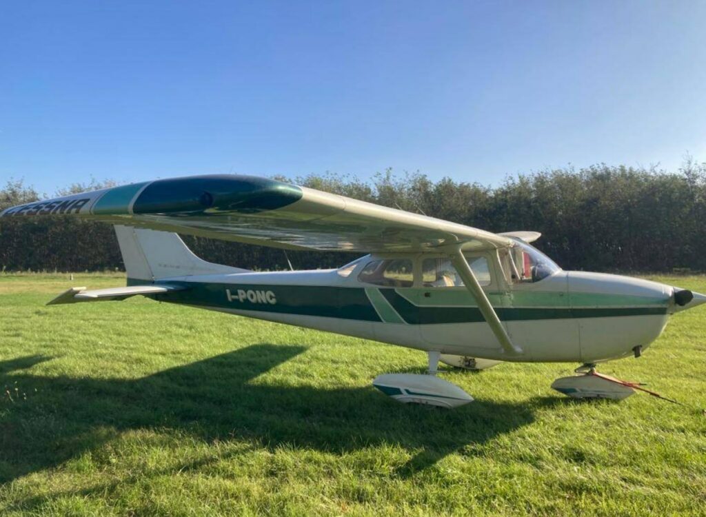 1969 Cessna F172 Skyhawk H (I-PONC) Single Engine Piston Aircraft For Sale On AvPay From Aeromeccanica SA aircraft exterior right side