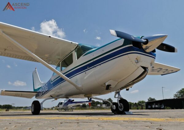1978 Cessna 182RG Single Engine Piston Airplane For Sale on AvPay by Ascend Aviation. Landing gear