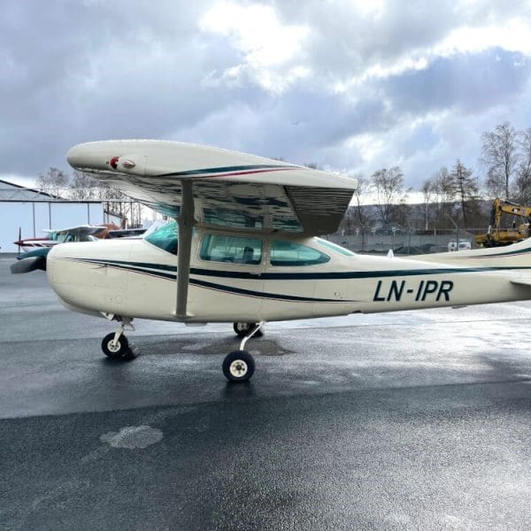1979 Cessna 182RG for sale by Flightline Aviation. View from the left-min