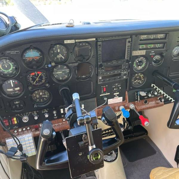 1979 Cessna U206G Stationair Single Engine Piston Aircraft For Sale From Aeromeccanica On AvPay console and instruments