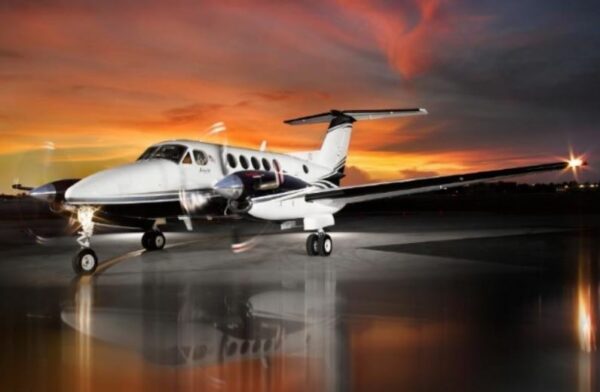 1982 Beechcraft King Air B200 Turboprop Aircraft For Sale (N400SC) From Omnijet On AvPay aircraft exterior front left