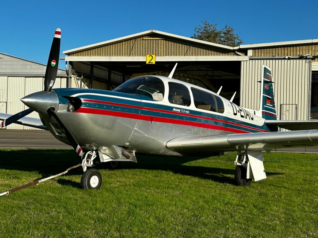 1992 Mooney M20M Bravo TLS Single Engine Piston Aircraft For Sale From Aeromeccanica SA On AvPay aircraft exterior front left close