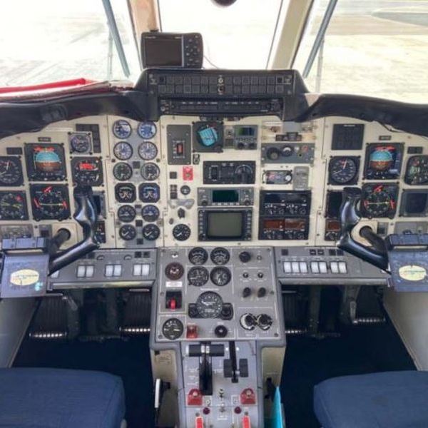 1993 BAE Jetstream 32EP Turboprop Aircraft For Sale From nineteen100 On AvPay flight deck