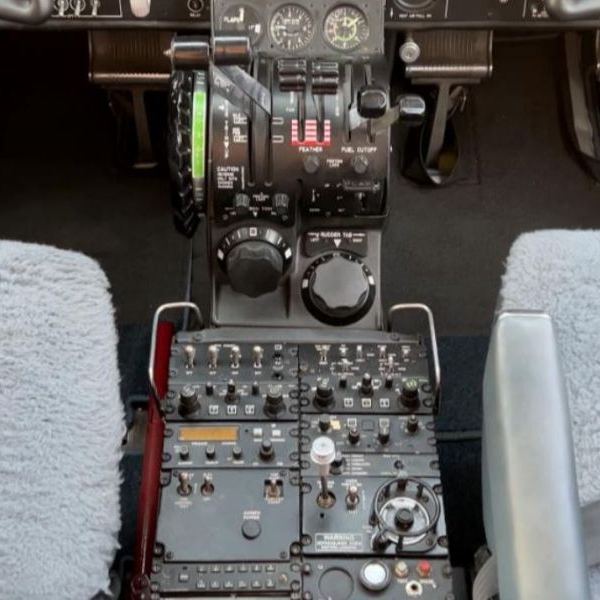 1996 Beechcraft 1900D Turboprop Aircraft For Sale From Next Aviation On AvPay central console