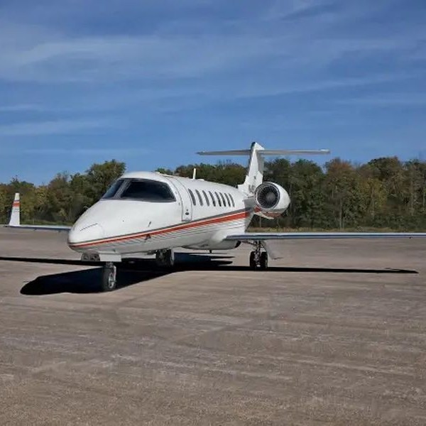 1999 LEARJET 45 FOR SALE for sale on AvPay by Duncan Aviation. View from the front