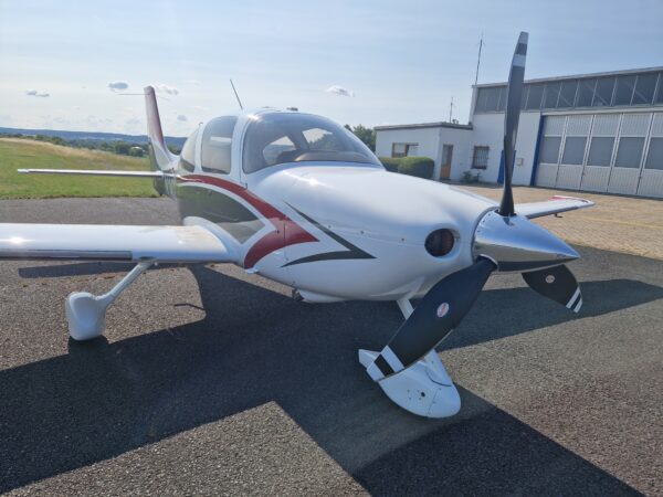 2004 Cirrus SR22 G2 GTS Single Engine Piston Aircraft For Sale (N147GT) From Aviation Sales International On AvPay aircraft exterior front right