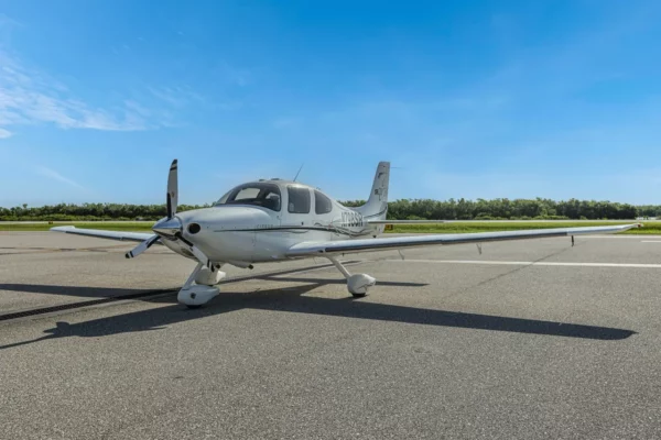 2006 Cirrus SR22 GTS G2 For Sale in Florida (N798SR). View from the left
