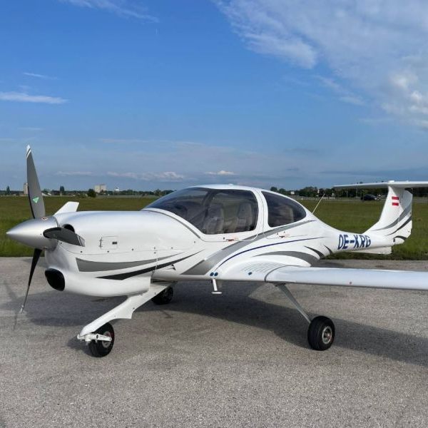 2006 Diamond DA40 Star NG G1000 Single Engine Piston Aircraft For Sale From Vienna Jets On AvPay front left of aircraft