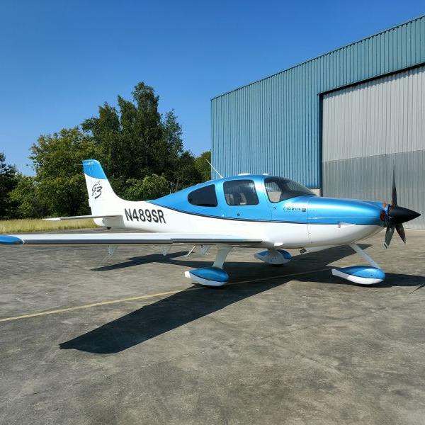 2007 Cirrus SR22 G3 GTS Single Engine Piston Aircraft For Sale From Cycloon Holland On AvPay front right of aircraft