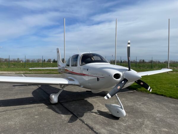 2009 Cirrus SR20 Model 3 Single Engine Piston Aircraft For Sale (D-EEDB) From Engineering Office Orf On AvPay aircraft exterior front right