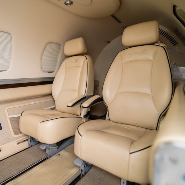2014 ECLIPSE 550 for sale by AEROCOR. Interior-min