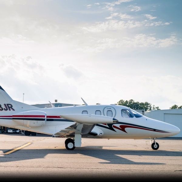2014 ECLIPSE 550 for sale by AEROCOR. View from the right-min