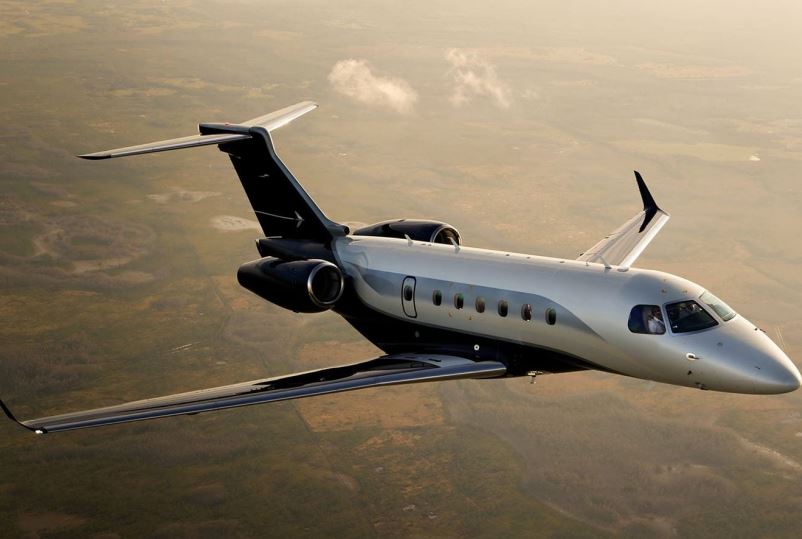 2016 Embraer Legacy 450 Private Jet For Sale (N629PT) From Omnijet On AvPay aircraft exterior right side in flight