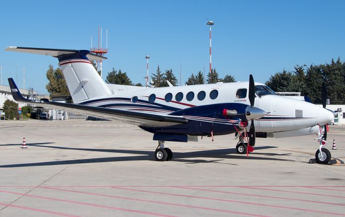 2018 Beechcraft 250 King Air Turboprop Aircraft For Sale From Aradian Aviation On AvPay aircraft exterior right side