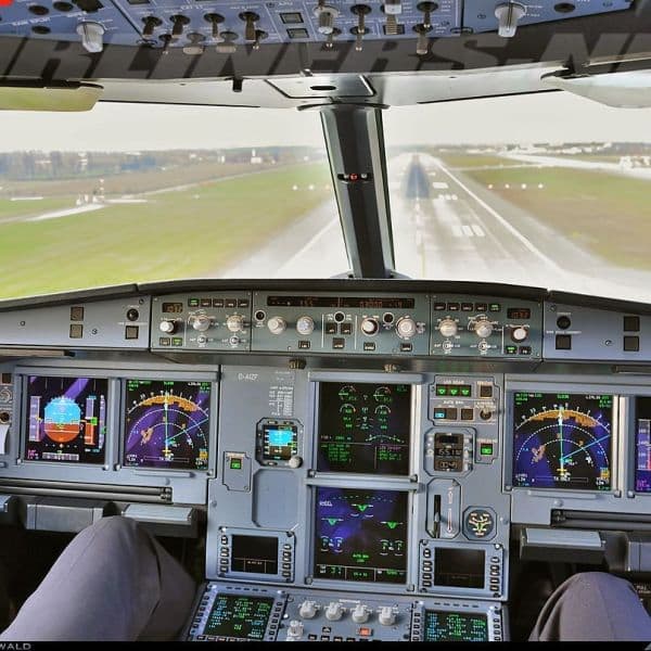 Airbus A320 Flight Simulator Experiences at City Airport Manchester