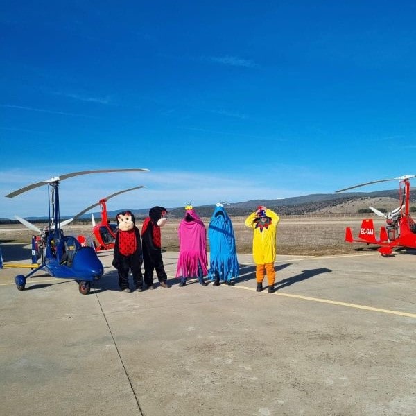 Aerodromo de Soria colourful gyrocopters-min