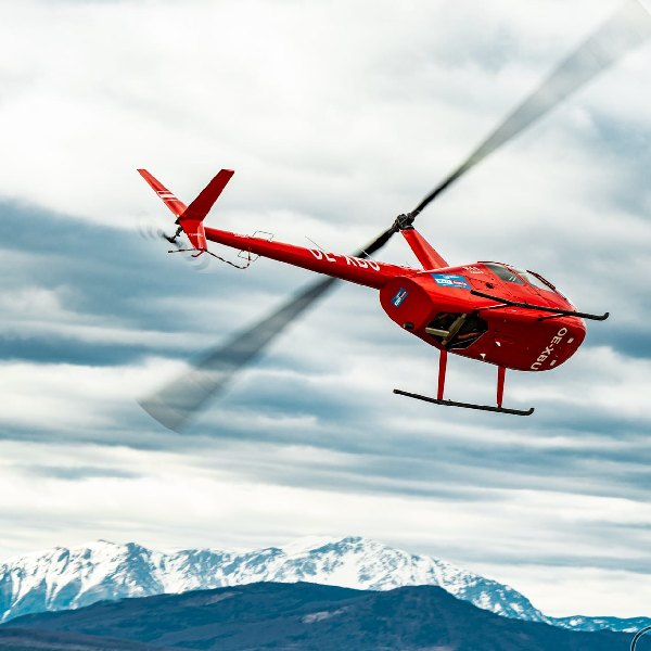 Air to Air Aircraft Photography Service from JetPano. Robinson R44