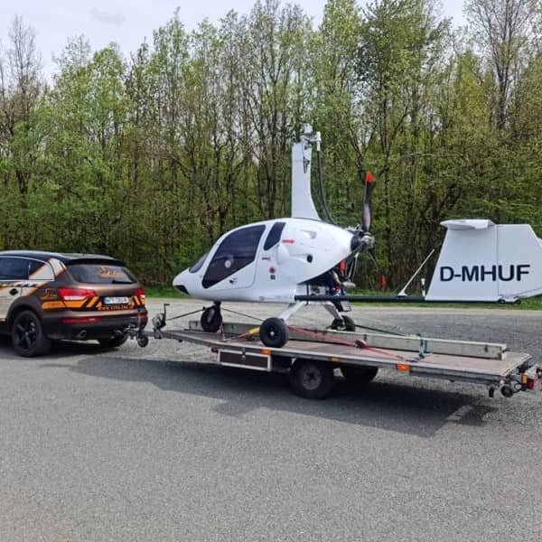 Aviation Artur Trendak gyrocopter transported on trailer
