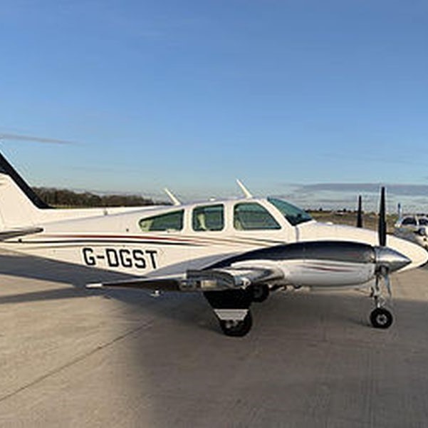 Beechcraft Baron G-DGST For Hire from Blackbushe Airport