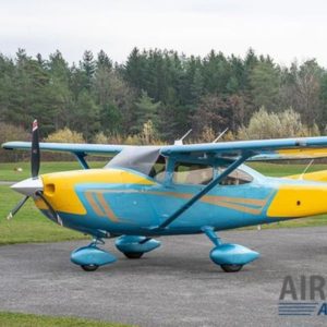 Blue-and-yellow-2019-CESSNA-182T-For-Sale-from-the-left