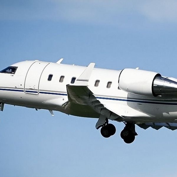 Challenger 605 Jet Aircraft Charter From United Charter Services On AvPay