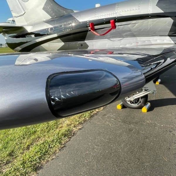 Code 1 Aviation right wing lights