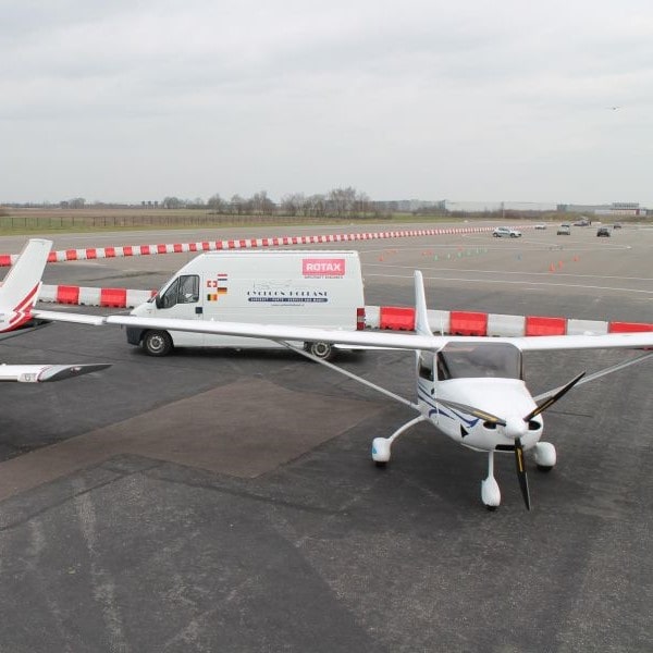 Cycloon Holland Gallery. Mobile aircraft maintenance unit-min