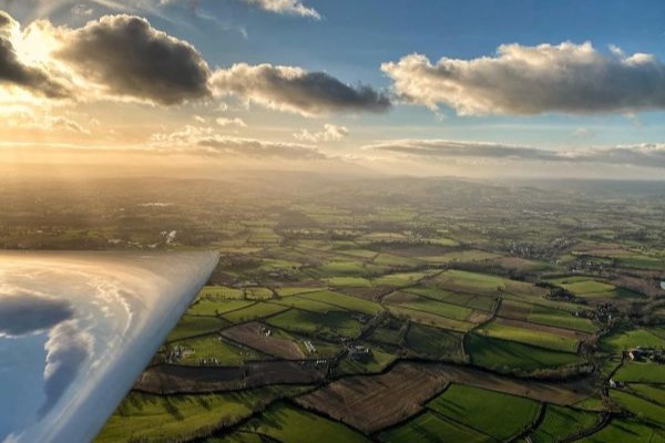  https://avpay.aero/wp-content/uploads/Devon-Somerset-Gliding-Club-6.jpg