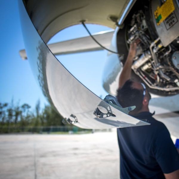 Duncan Aviation Aircraft Maintenance on AvPay jet aircraft engine maintenance