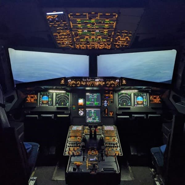 Flight Simulator Midlands Airbus A320 Simulator 2-min