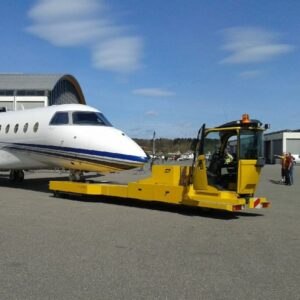 Flyer Truck C200 electro Aircraft Tug For Sale. Towing Gulfstream G280