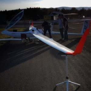 GP-Gliders-GP-14-Velo-aircraft-being-prepared-for-flight-min
