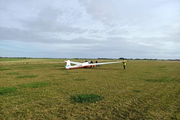  https://avpay.aero/wp-content/uploads/Lincolnshire-Gliding-Club-3-1.jpg