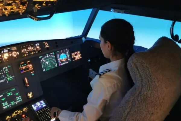  https://avpay.aero/wp-content/uploads/Manchester-Flight-Simulator-Centre-3.jpg