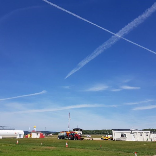 Plessey Southern Flying Group Contrails over Goodwood Aerodrome