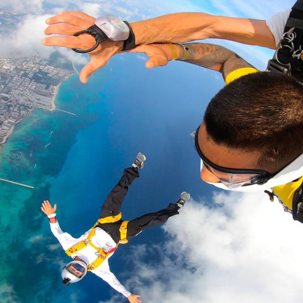 Skydive Playa jump with filming