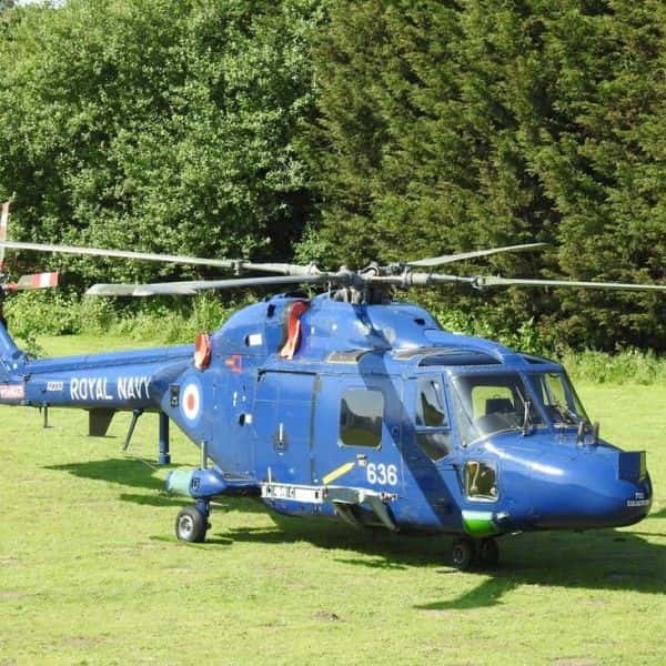 Westland Lynx XZ233 for sale by Jet Art Aviation. View from the right-min
