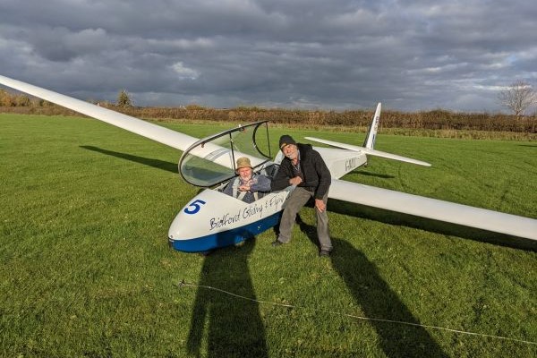  https://avpay.aero/wp-content/uploads/bidford-gliding-club-6-1.jpg