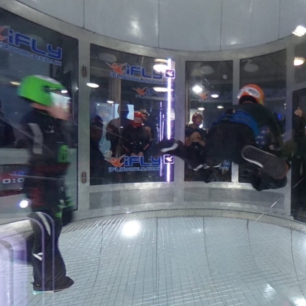 iFLY Indoor Skydiving training session-min
